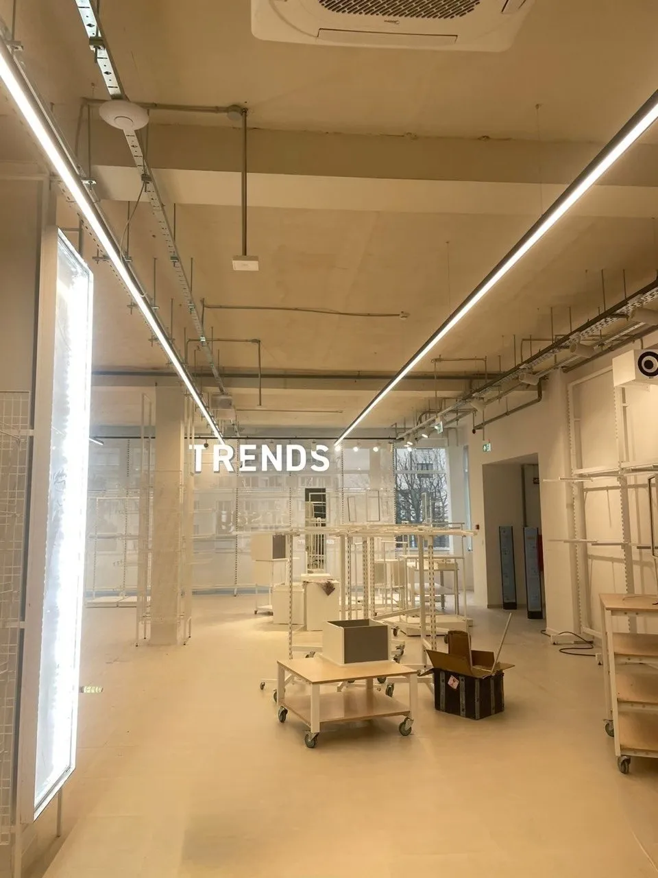 Sinsay clothing stores in Ukraine, Moldova, built by KBS, photo 11 of 15