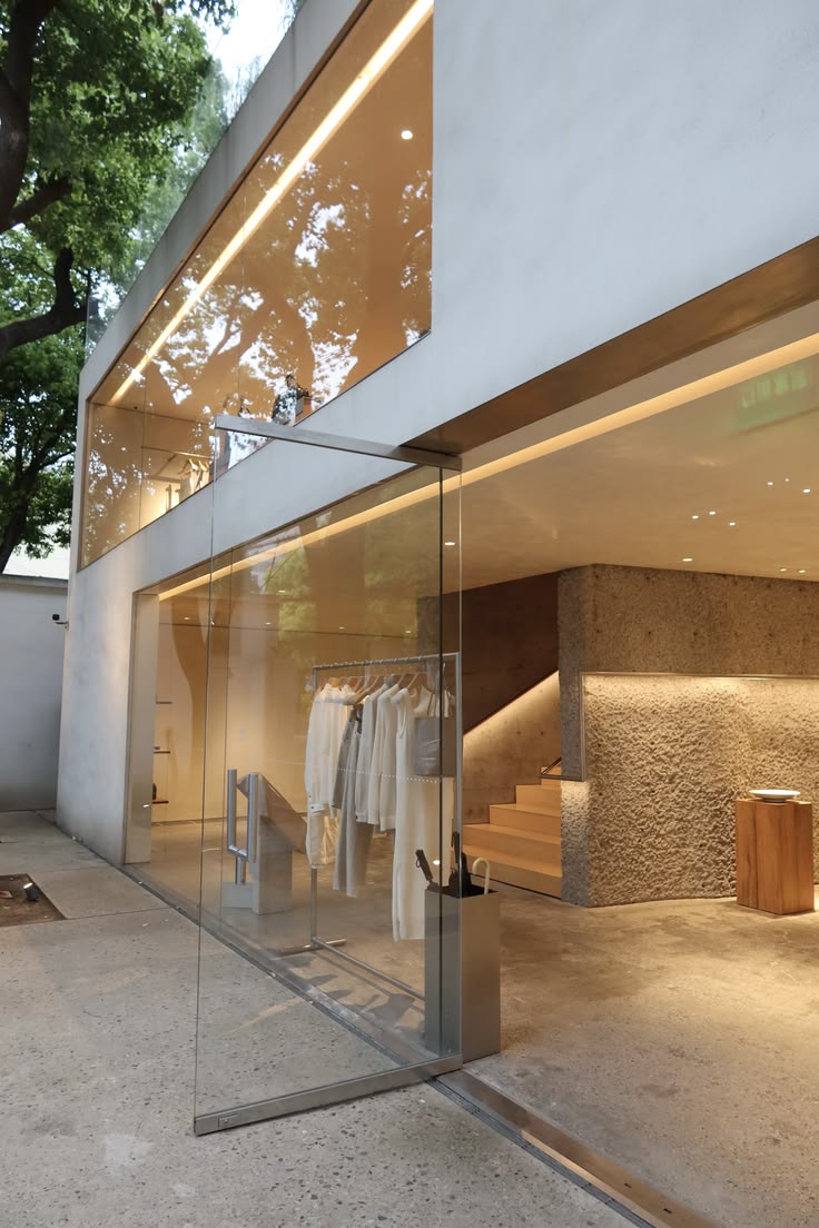 Storefronts & facades